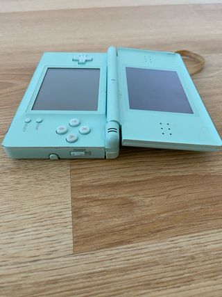 Nintendo ds lite
