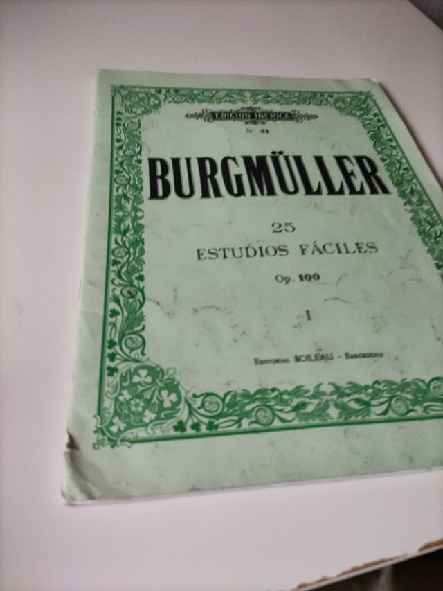 Libro de partituras de piano