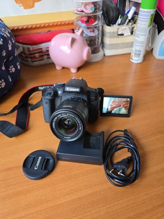 CAMARA CANON EOS 750D