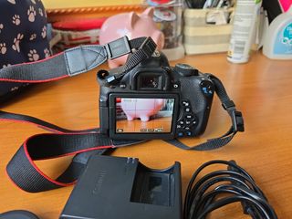 CAMARA CANON EOS 750D