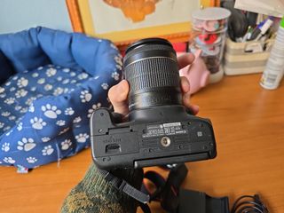 CAMARA CANON EOS 750D