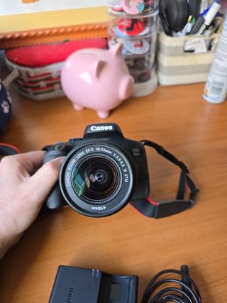 CAMARA CANON EOS 750D