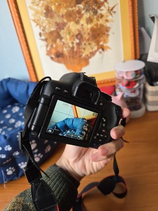 CAMARA CANON EOS 750D