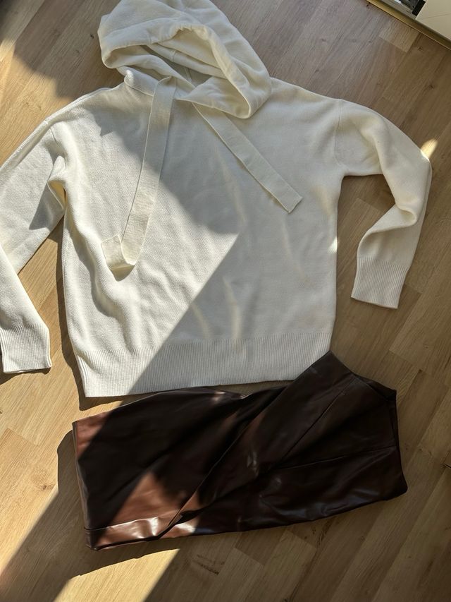 Set maglia e pantaloni