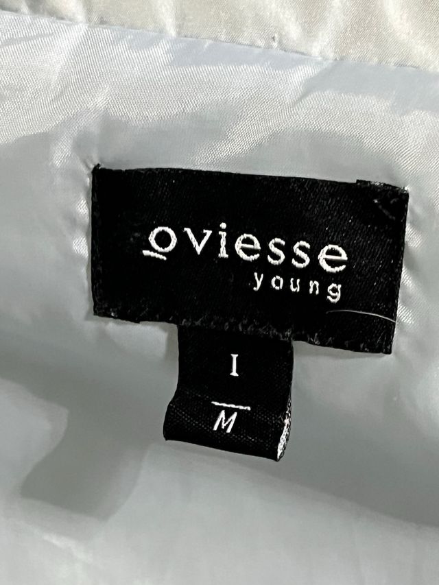 Giacchetto smanicato da donna