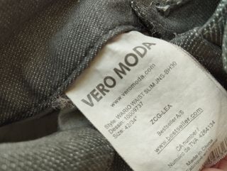 Pantalón gris Vero moda