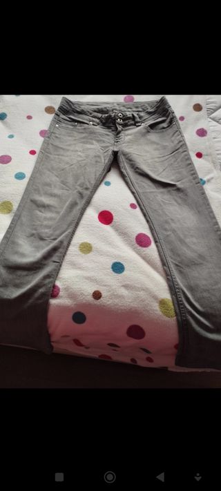 Pantalón gris Vero moda