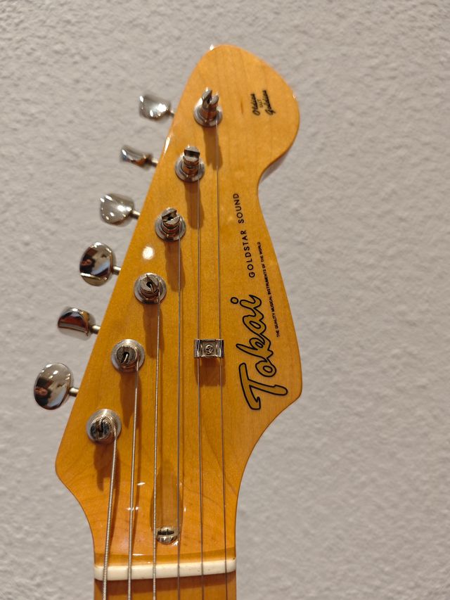 Tokai TST60 Stratocaster Goldstar Sound White 80's