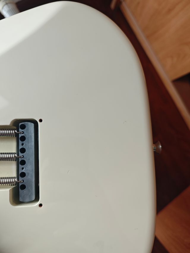 Tokai TST60 Stratocaster Goldstar Sound White 80's