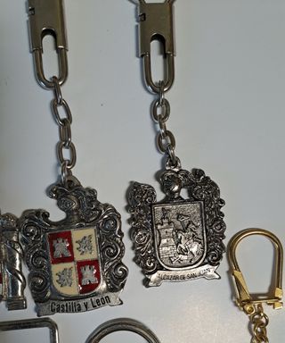 9 LLAVEROS 