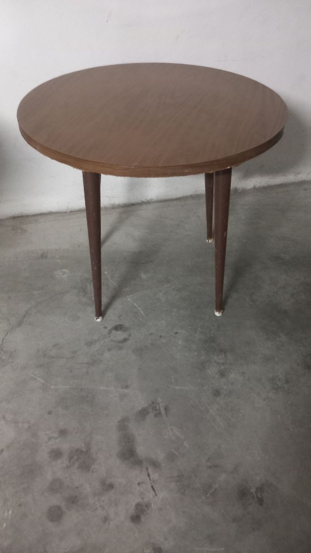 Tavolo vintage in vendita