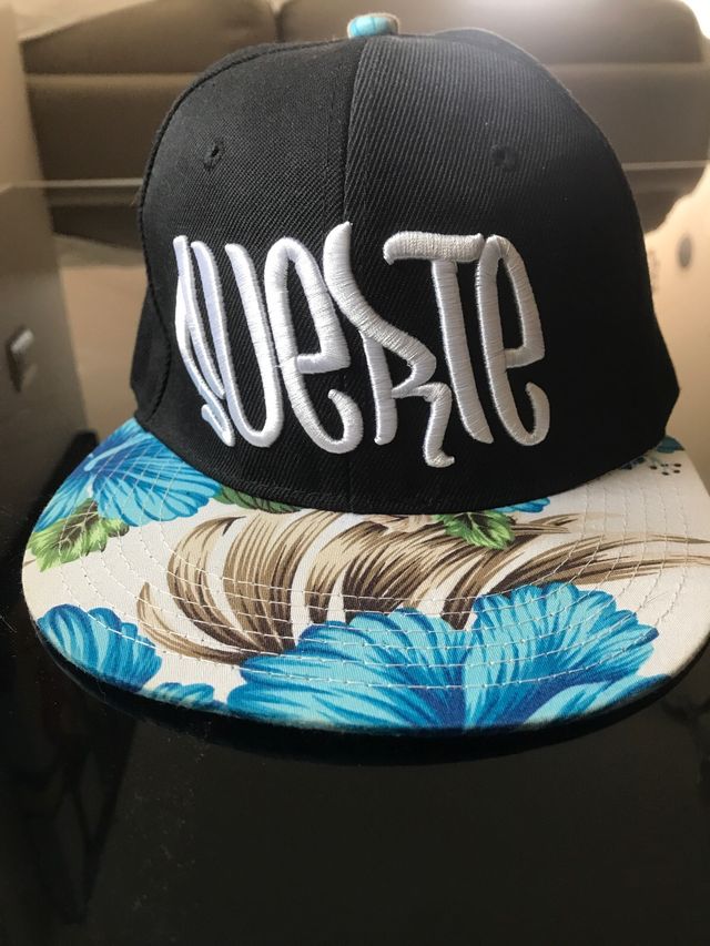 Gorra obey y otra de regalo