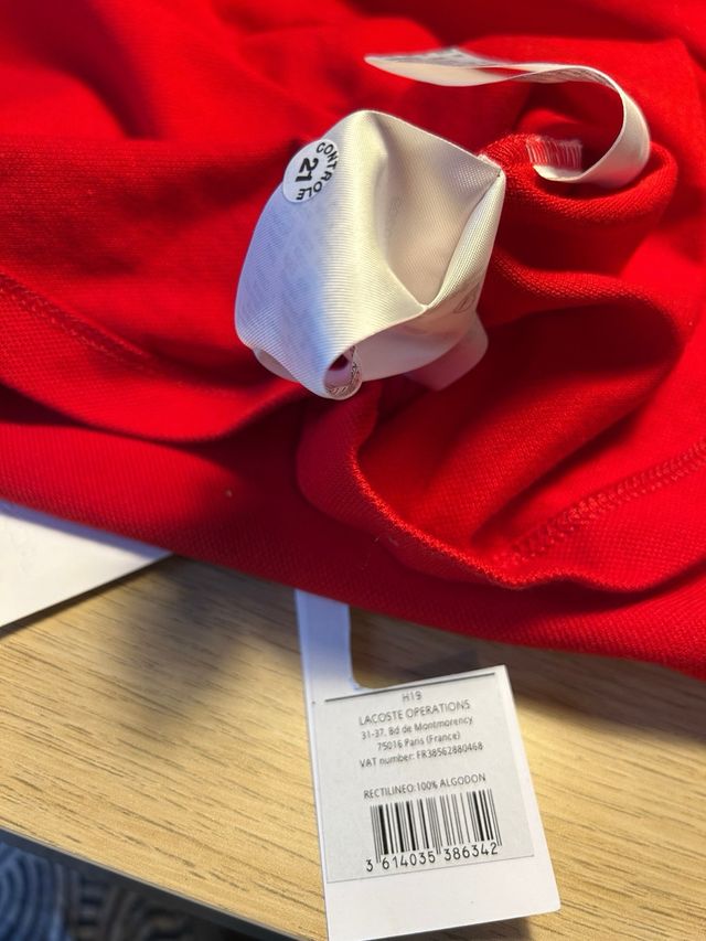 Polo lacoste rojo auténtico talla 40 mujer. Nuevo