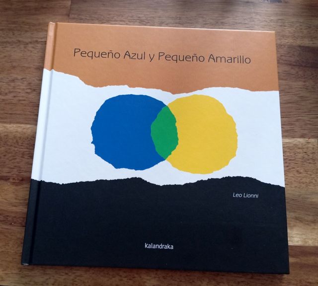 Pequeño azul y pequeño amarillo
