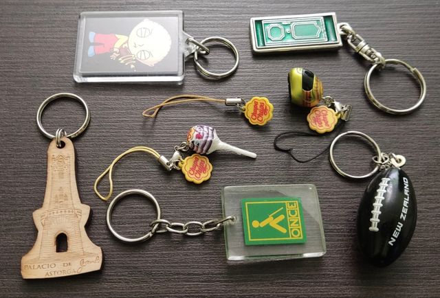 Lote llaveros llaves variados