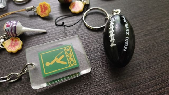 Lote llaveros llaves variados