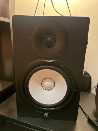 Monitores YAMAHA HS8