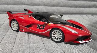 modellino Ferrari FXX-K scala 1/24 - Burago
