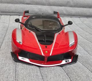 modellino Ferrari FXX-K scala 1/24 - Burago
