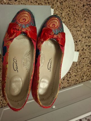 Falda Fallera con zapatos