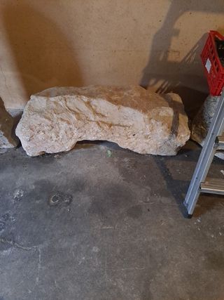 PIEDRA GRANDE PARA DECORACIÓN.