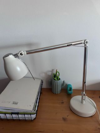 TRÅL Ikea Lampara flexo