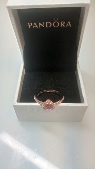 Anillo Pandora corazón rosa
