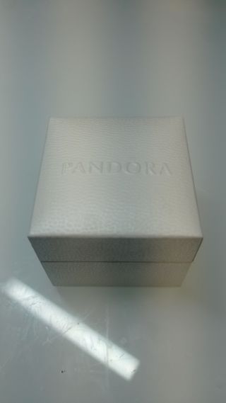 Anillo Pandora corazón rosa