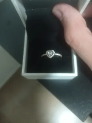 Anillo Pandora corazón rosa
