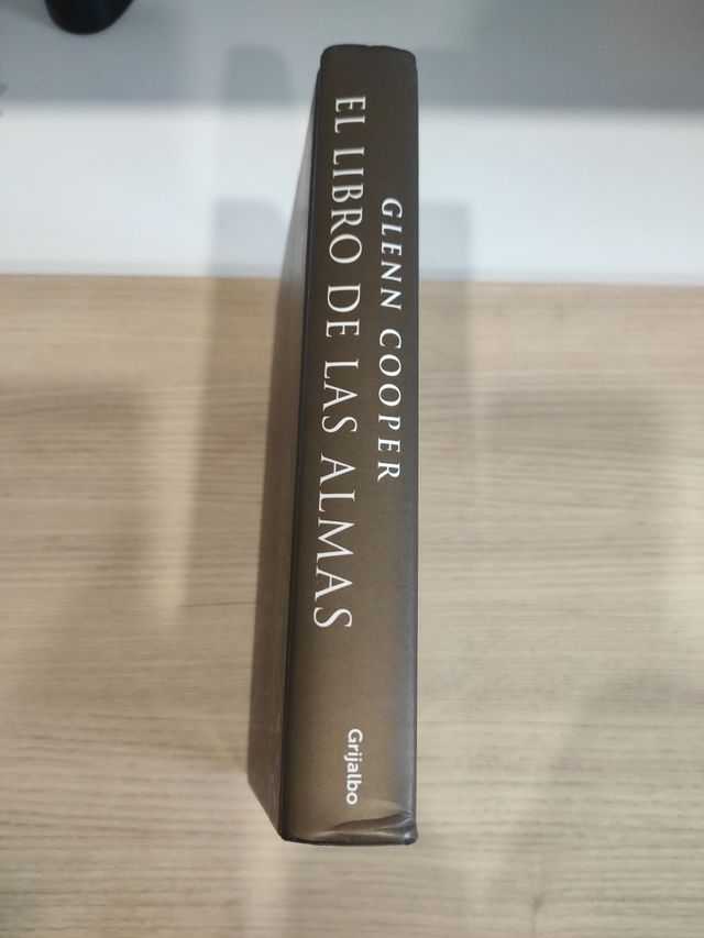 El libro de las almas (La biblioteca de los muertos 2)