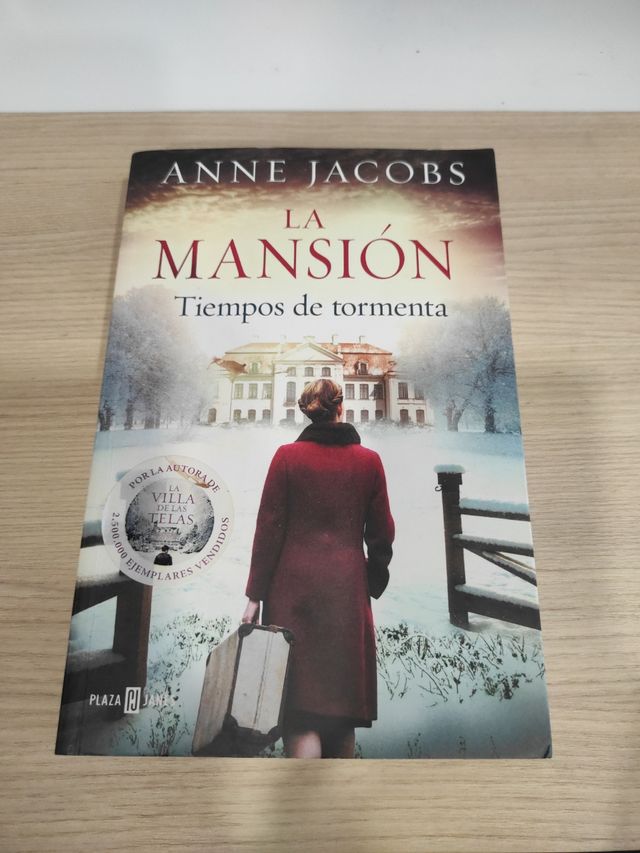 Tiempos de tormenta / Tumultuous Times (LA MANSIÓN) (Spanish Edition)