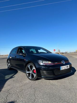 Volkswagen Golf 2014