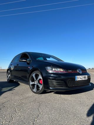 Volkswagen Golf 2014