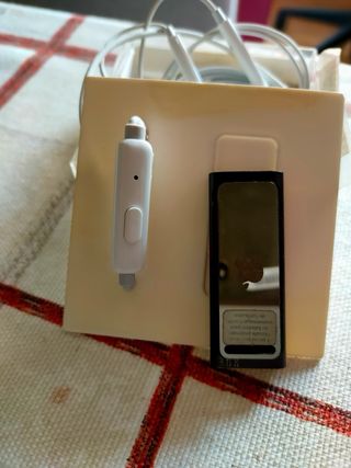 Apple Ipod Shuffle 4 GB