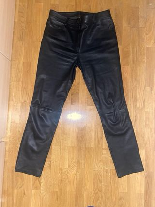 Pantalon de piel de Massimo Dutti 