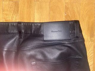 Pantalon de piel de Massimo Dutti 