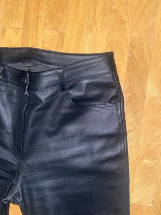 Pantalon de piel de Massimo Dutti 