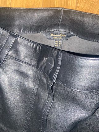 Pantalon de piel de Massimo Dutti 
