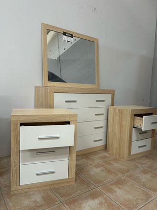 Dormitorio Matrimonio ! Comoda + 2 Mesitas, Espejo