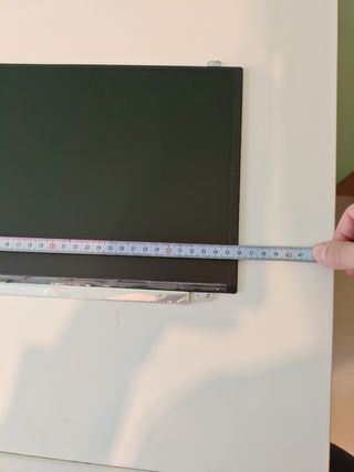 Pantalla portátil 15'6 con brackets 