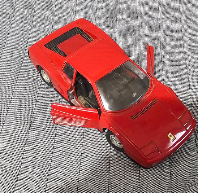 modellino Ferrari Testarossa scala 1:24 Polistil