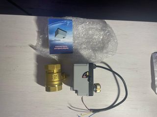 Valvula de regulacion de voltaje 12V, 24V, 220V 4.