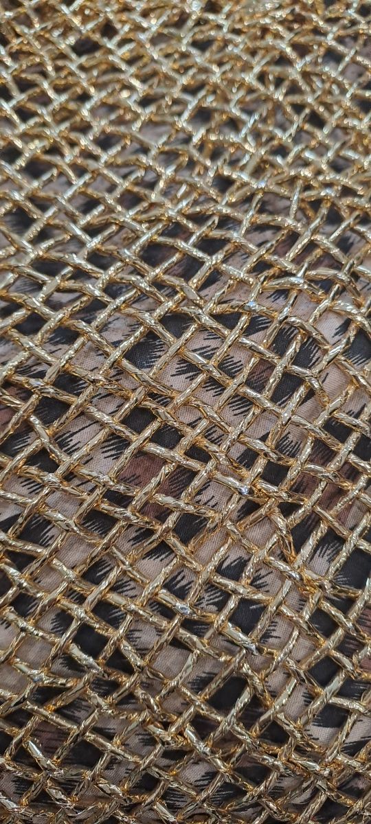 Capazo calado dorado