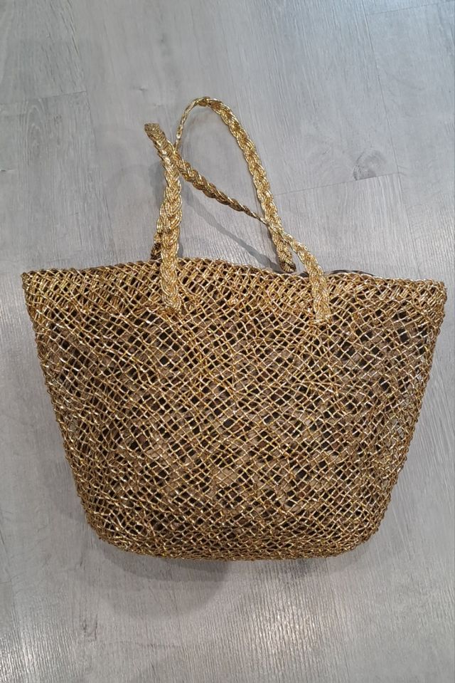 Capazo calado dorado