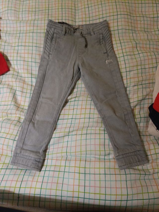 Pantalón 4-5 años Zara