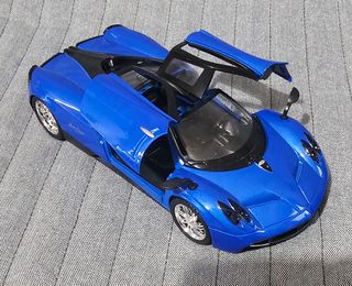 modellino Pagani HUAYRA 2012 scala 1:24