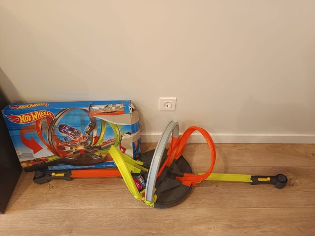Circuito coches hot wheels