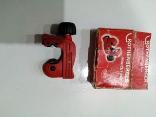 Corta tubos 