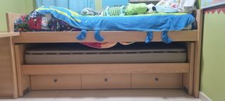 Conjunto cama nido, cajonera, baul, tapa