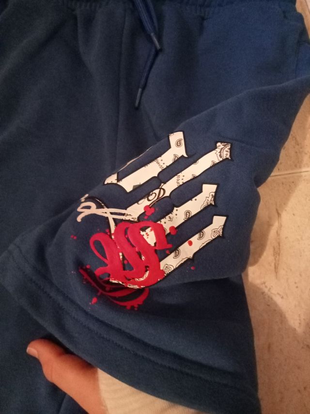 Pantalones cortos Supply